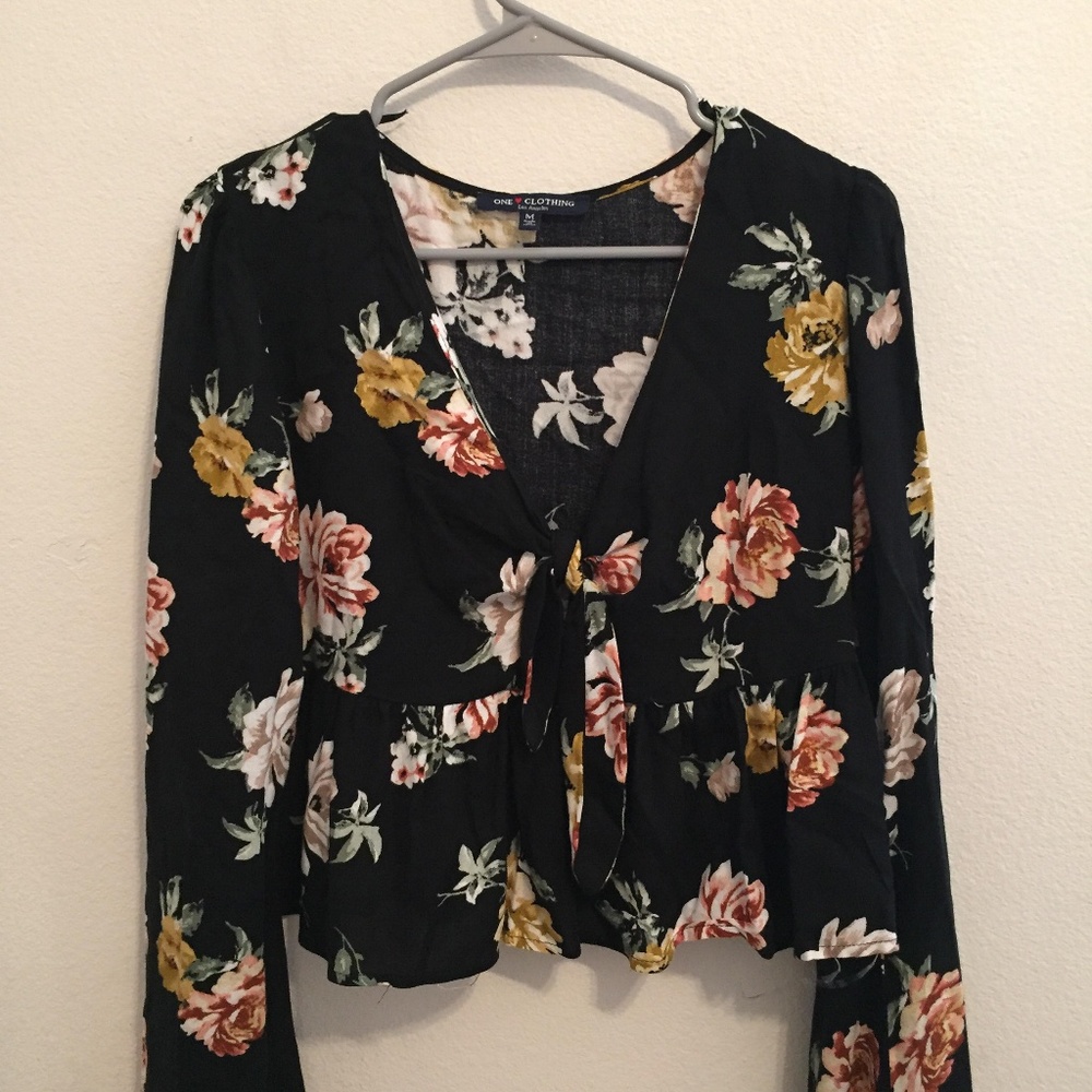 Floral Longsleeve Blouse